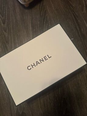 Chanel gift box